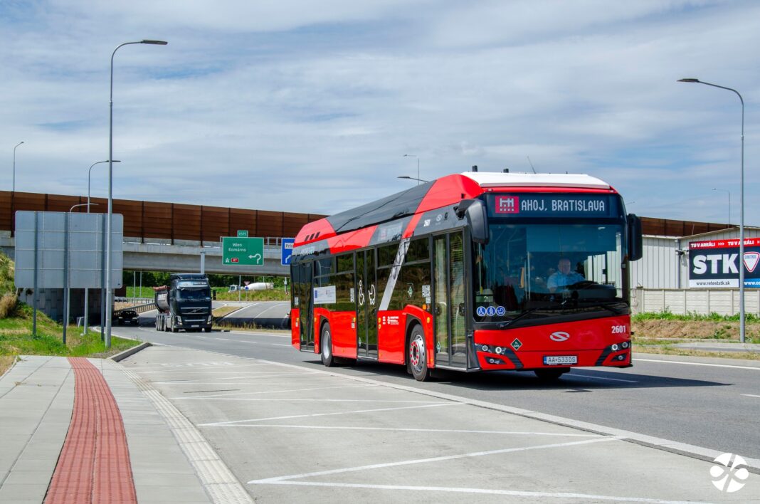 Vodíkový autobus v MHD v Bratislave