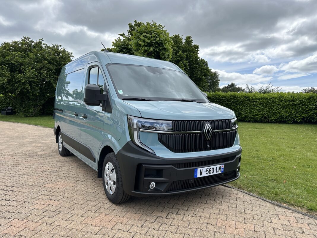 Prvá jazda s novým Renault Master