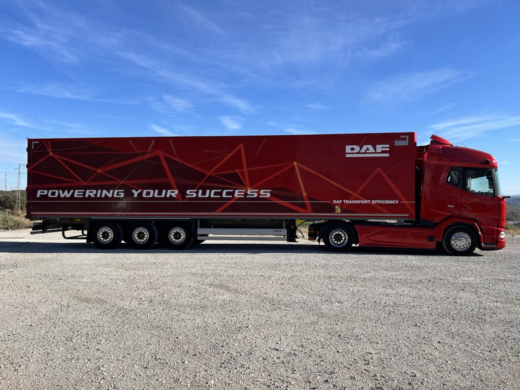 Súprava s ťahačom DAF XF