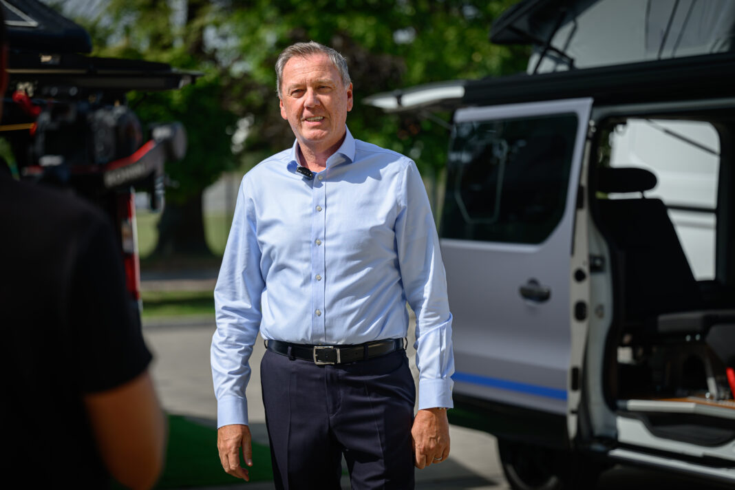 Renault LCV SVP Heinz-Jurgen Low