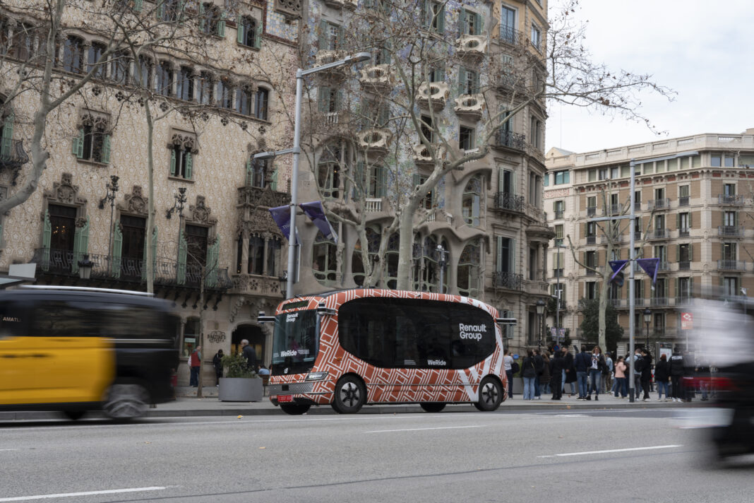 Autonómny minibus Renault
