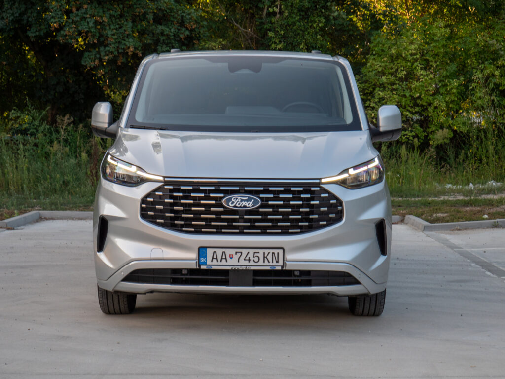 Ford Tourneo Custom predná maska
