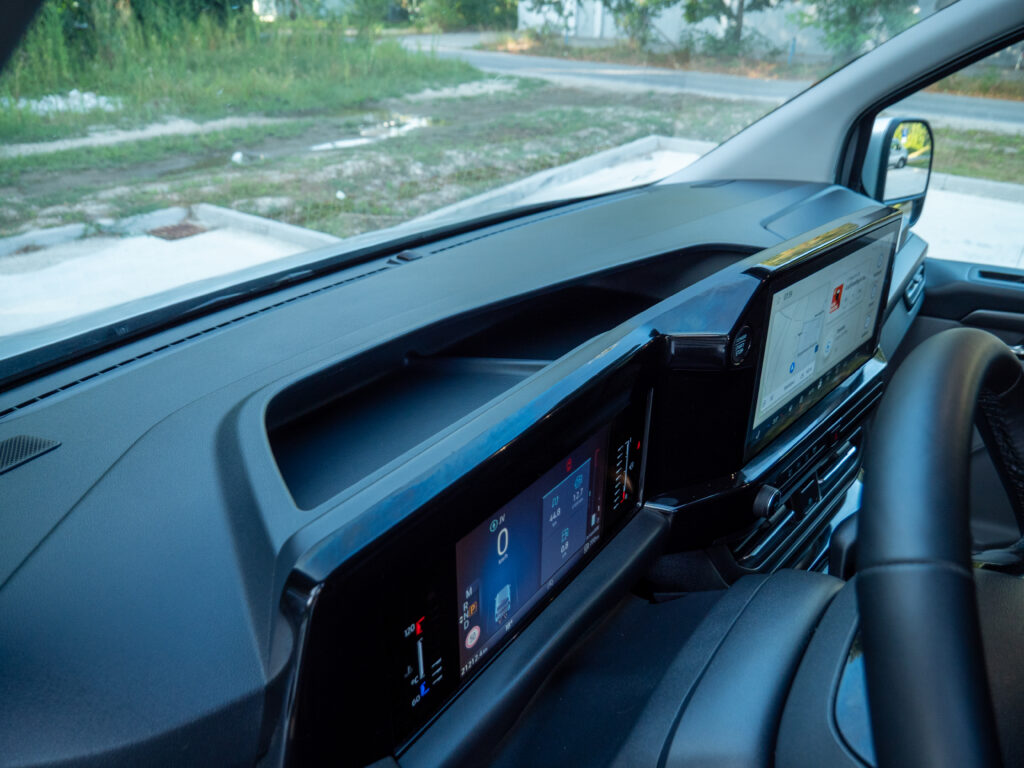 Ford Tourneo Custom odkladacie priestory