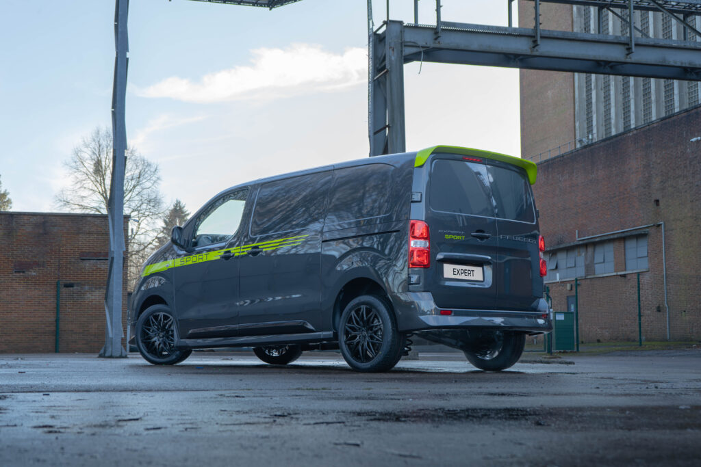 PEUGEOT EXPERT sport zozadu