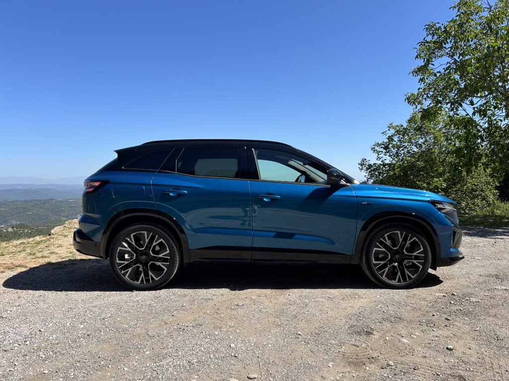Prvá jazdasRenaultomAustral, ktorý patrídosegmentu C