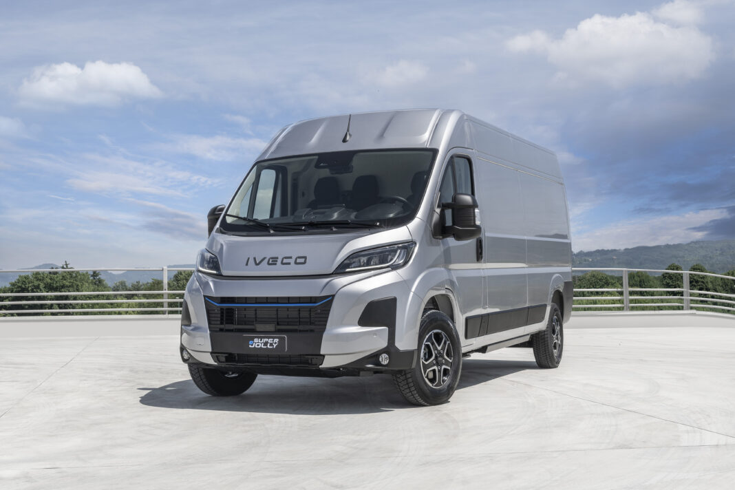IVECO eSuperJolly dopĺňa menšie IVECO eJolly
