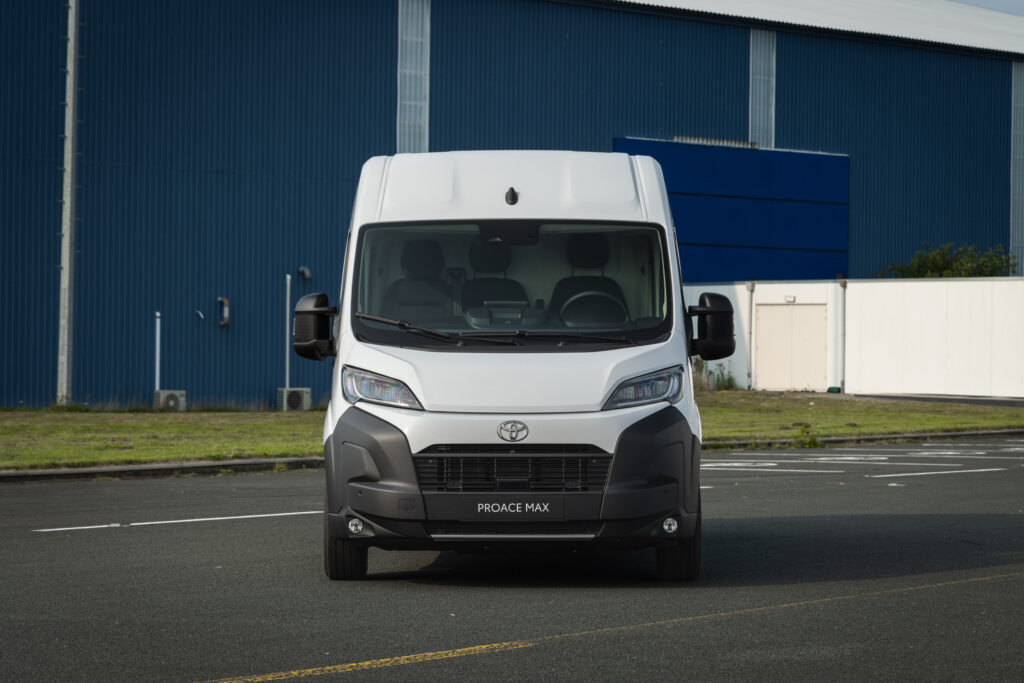 PROACE MAX novinka LCV Toyota