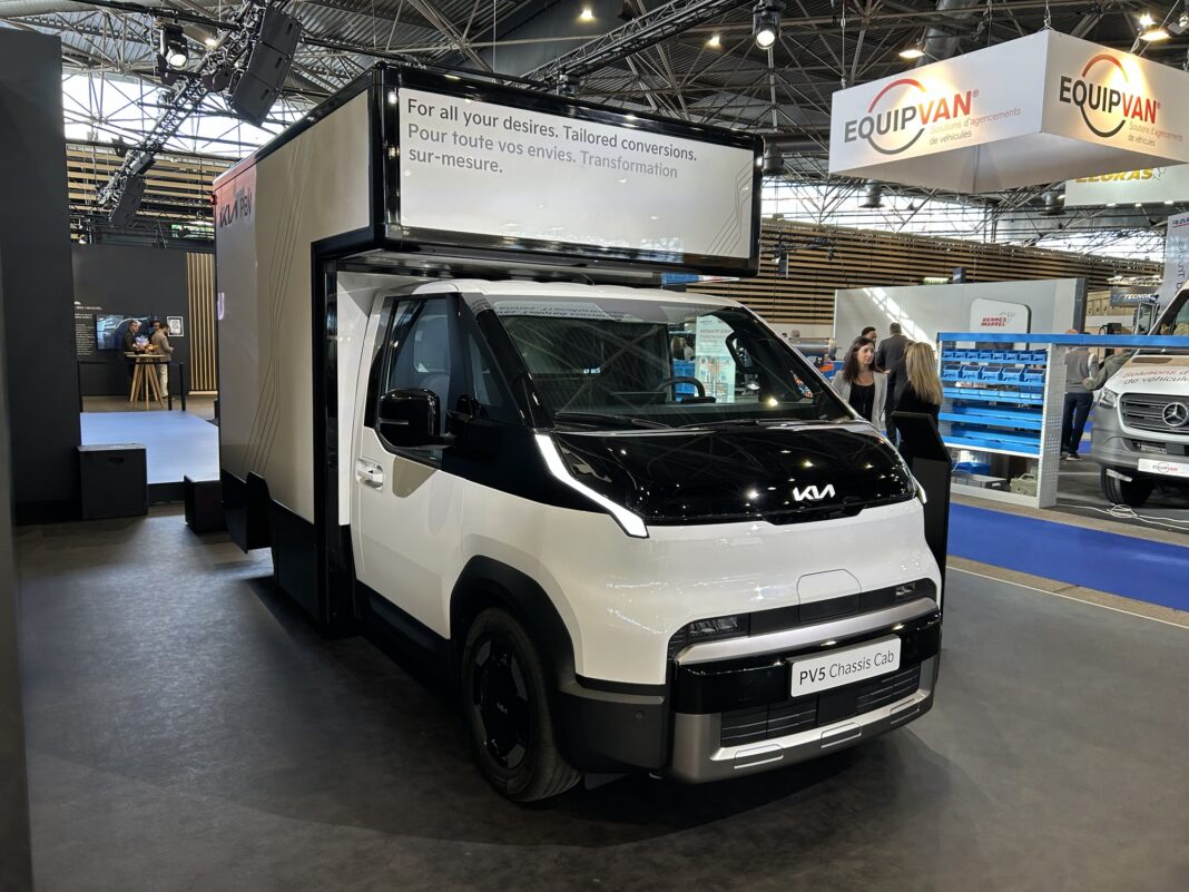 Špeciálne upravená Kia PV5 Chassis Cab