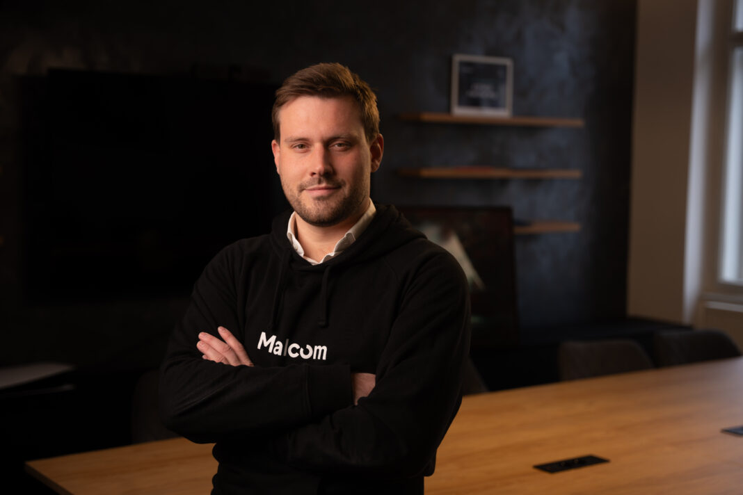 Financovanie faktúr chcú zjednoduši't Malcom Finance a Tatra Banka