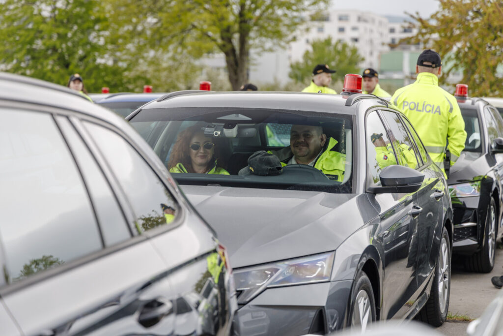 Policajná Škoda Superb