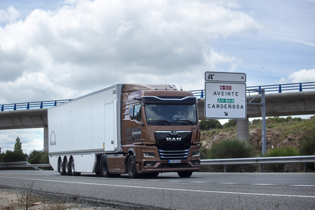 MAN TGX v kocke: rozmery kabín, konfigurácie aj výkony motorov