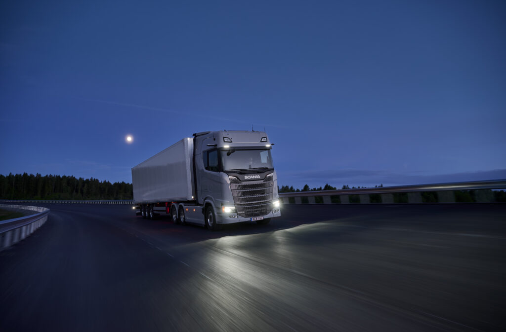 Súprava ktorú ťaá nový ťahač Scania Dynamic