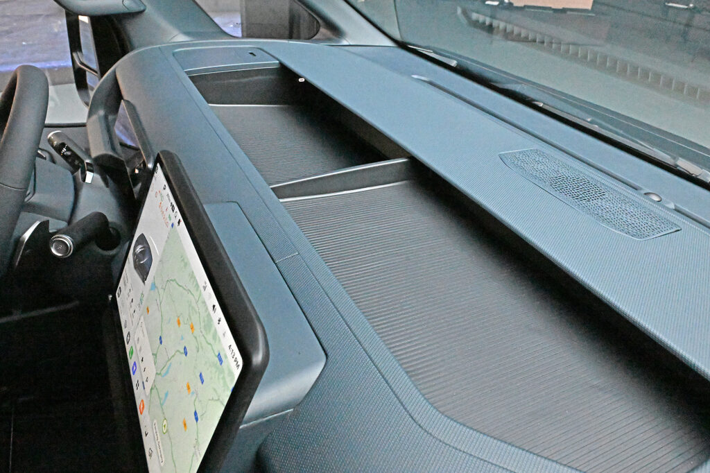 Palubná doska v Kia PV7 Cargo